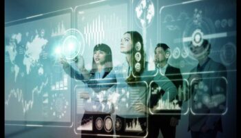 Nākotnes veidošana: jauninājumi radošajā digitālajā transformācijā